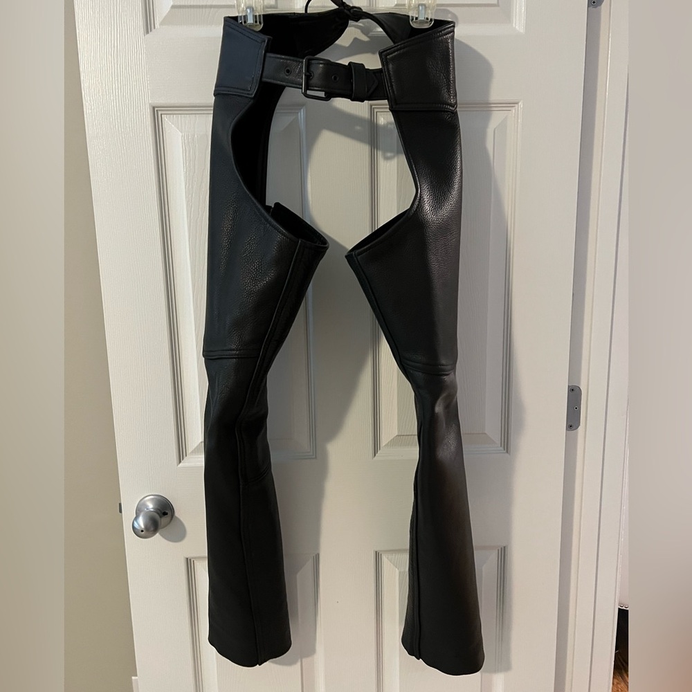 LEATHER CHAPS VTG U.S. Made Co Middleton MA Deluxe S Black Biker EUC Motorcycle